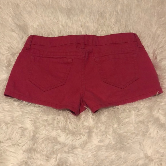 Hot pink shorts - Picture 2 of 3